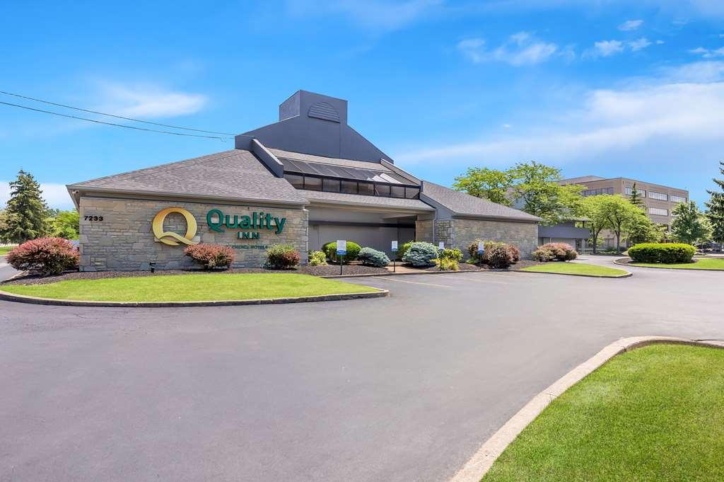 Quality Inn Middleburg Heights Exterior foto